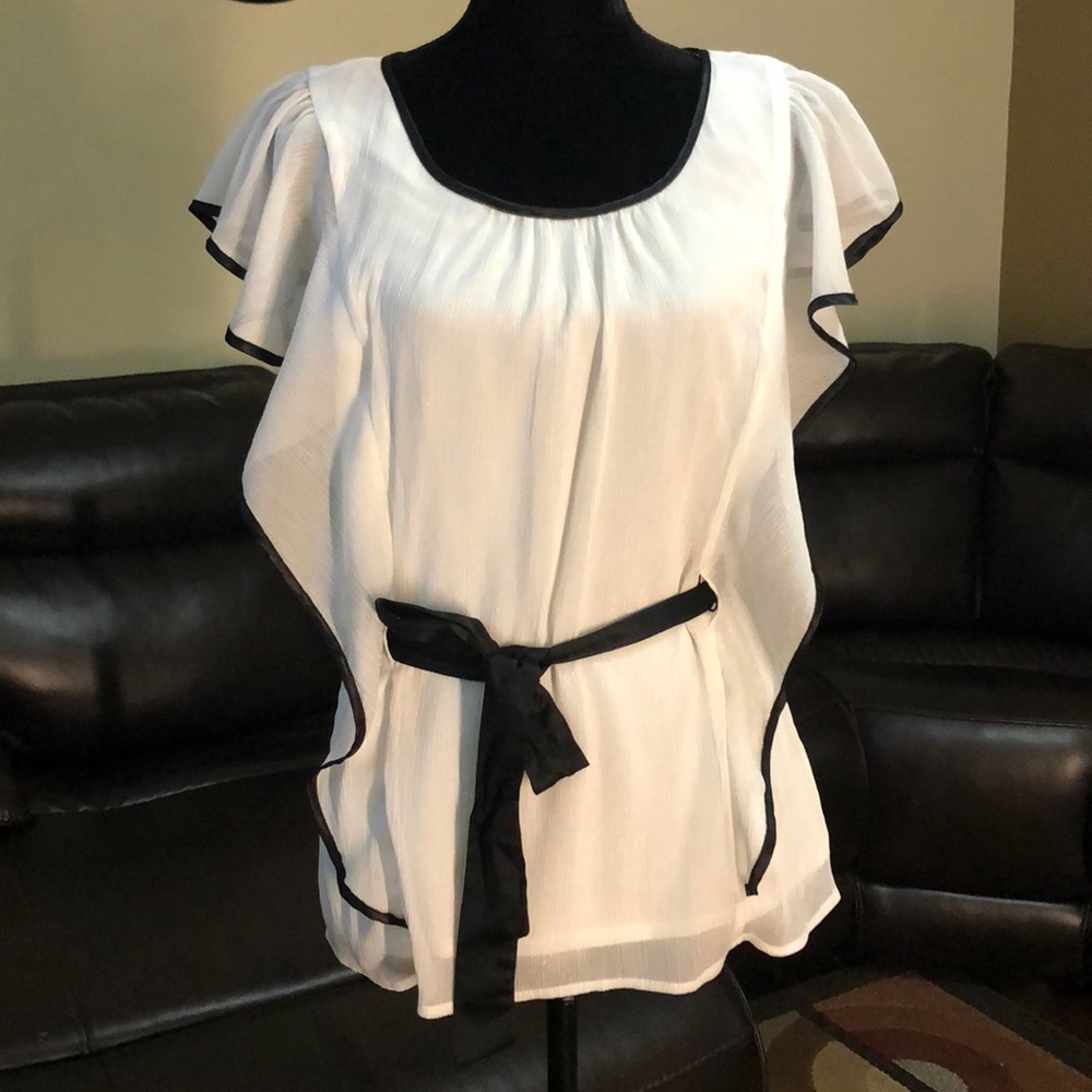 iZBYER White w/ Black ruffled Top Size L